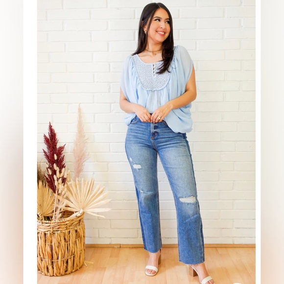 AZUCAR  White Flowy Blouse with Mesh Detail Size L -  NWT - Picture 6 of 11